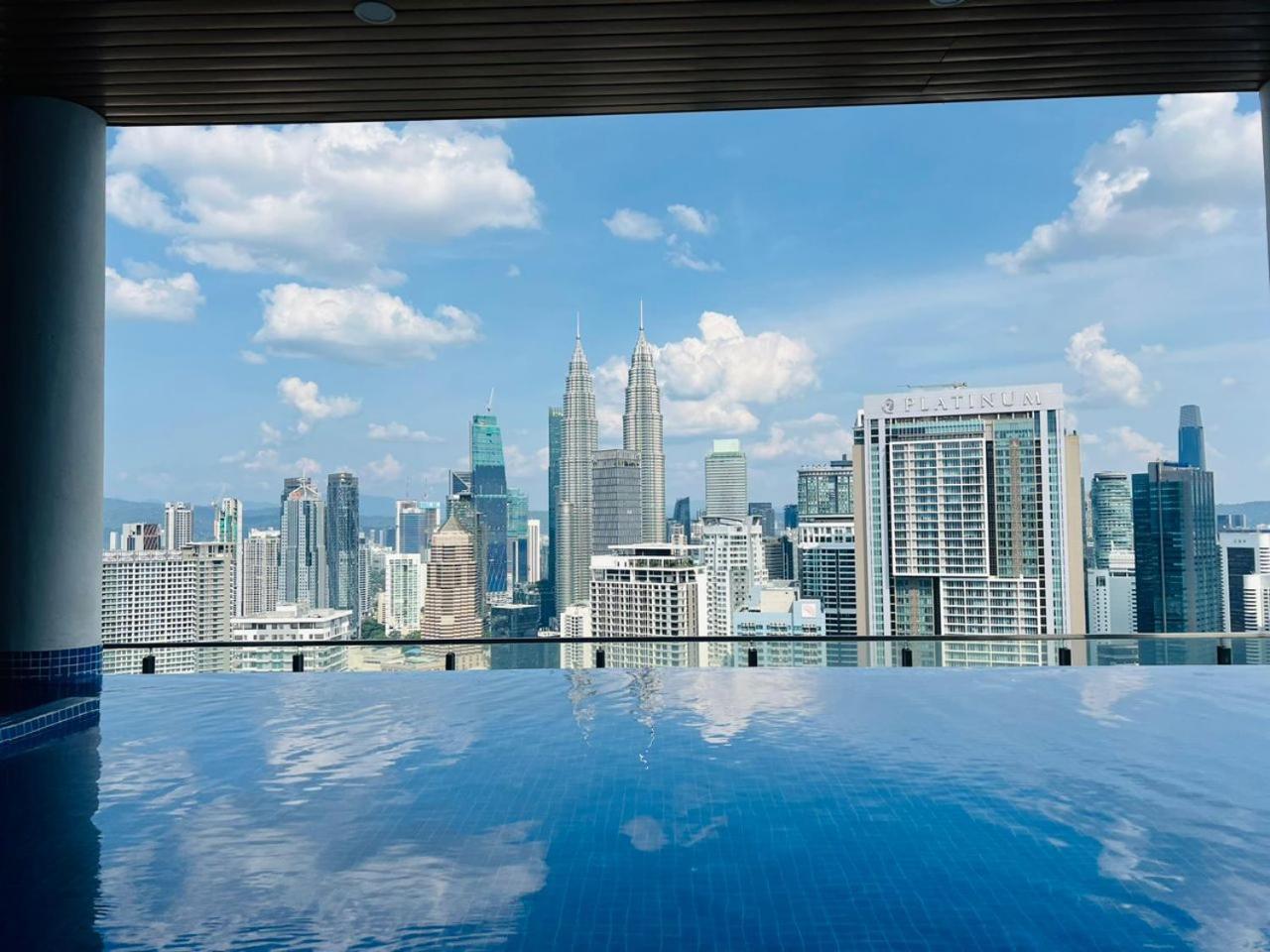 The Luxe Suites Klcc By Cozy Stay Куала-Лумпур Экстерьер фото