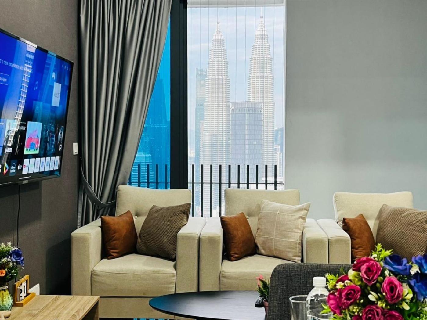 The Luxe Suites Klcc By Cozy Stay Куала-Лумпур Экстерьер фото